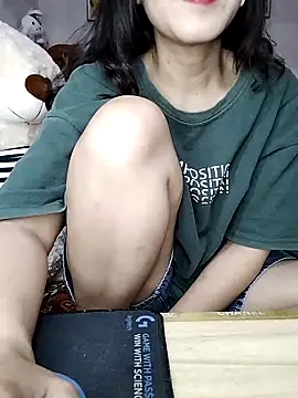 cream1299 online show from May 11, 1:17 pm