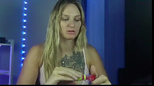 BonnieBazz online show from June 24, 2:16 pm