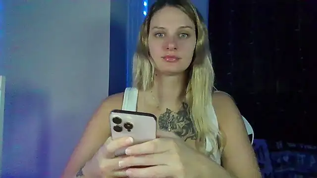 BonnieBazz online show from July 7, 1:59 pm