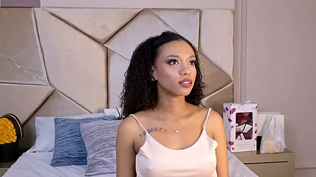 Nahomi King online show from January 16, 1:37 pm