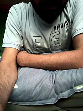 Snapshot of ALWAYSHORNYDADDY chatting on December 18, 10:43 am ALWAYSHORNYDADDY online show from December 18, 10:43 am