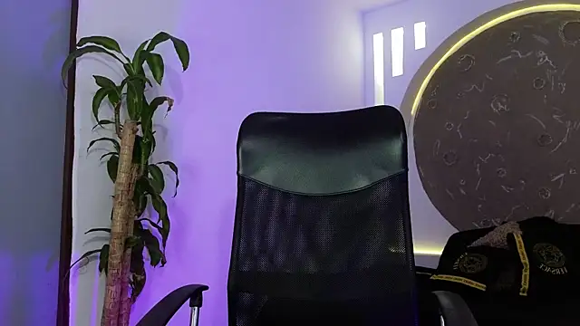 Tatianabr 01 online show from December 15, 6:34 pm