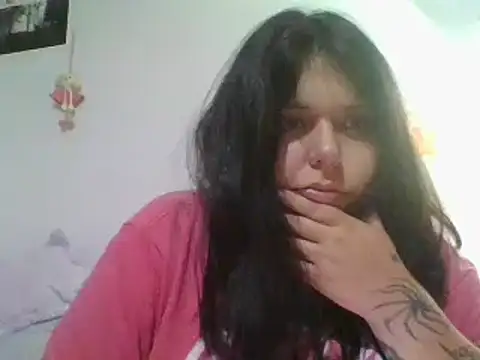 Snapshot of scarletttlove chatting on March 22, 12:36 am scarletttlove online show from March 22, 12:36 am