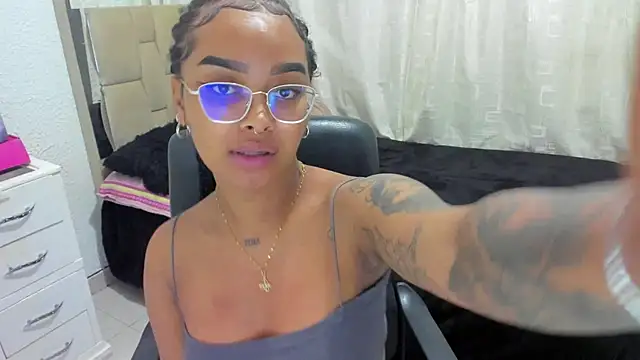 gretell evans online show from December 3, 3:09 am