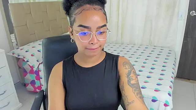 gretell evans online show from December 6, 10:08 pm