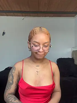 gretell evans online show from November 12, 6:41 pm