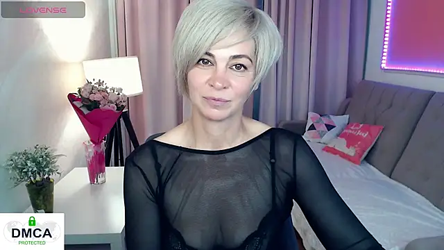 Blonde lola444 online show from June 2, 3:14 pm