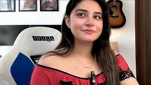 demieliss online show from May 12, 8:44 am