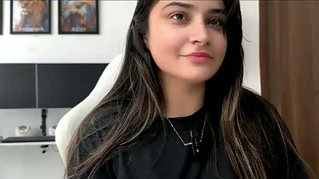 demieliss online show from May 22, 8:42 am