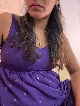 Snapshot of Goddess_sneha chatting on April 18, 4:11 pm Goddess sneha online show from April 18, 4:11 pm