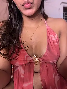 Snapshot of Goddess_sneha chatting on April 19, 4:39 pm Goddess sneha online show from April 19, 4:39 pm