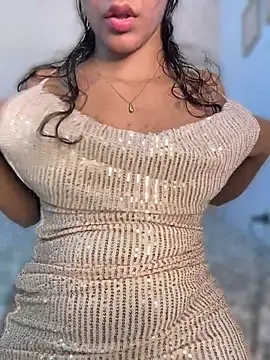 Snapshot of Goddess_sneha chatting on May 21, 6:15 pm Goddess sneha online show from May 21, 6:15 pm