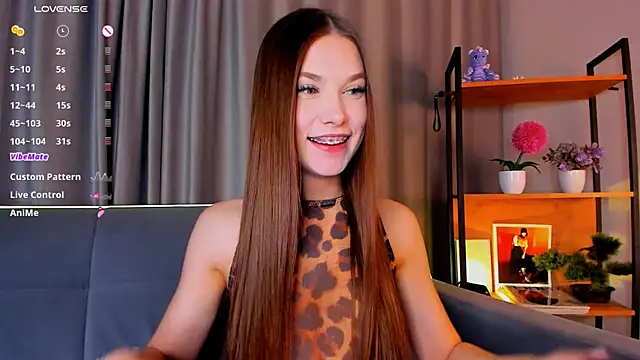 Snapshot of _Eva_Lee chatting on February 6, 5:19 pm Eva Lee online show from February 6, 5:19 pm