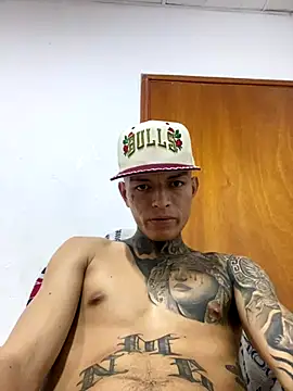 Snapshot of Herem369 chatting on December 19, 4:08 am Herem369 online show from December 19, 4:08 am