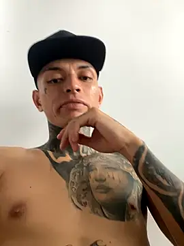 Snapshot of Herem369 chatting on December 20, 7:54 pm Herem369 online show from December 20, 7:54 pm