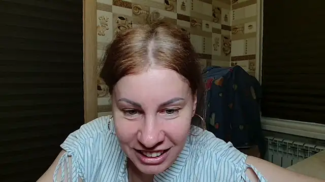 Snapshot of TherestlessKitty chatting on June 29, 10:21 pm TherestlessKitty online show from June 29, 10:21 pm