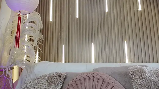 Tayzon Foxxx online show from April 8, 8:31 pm