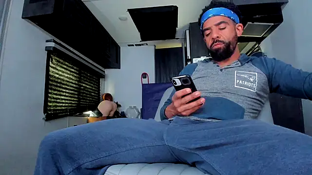 DirtyDrizzy online show from March 11, 7:31 pm