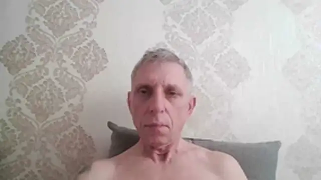 BobbyXRoyal online show from June 2, 4:36 am