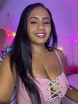 AlisonHoot69 online show from May 26, 11:01 pm