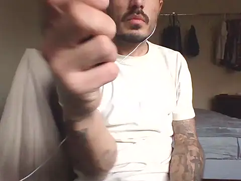 tengocanicas online show from February 15, 11:01 pm