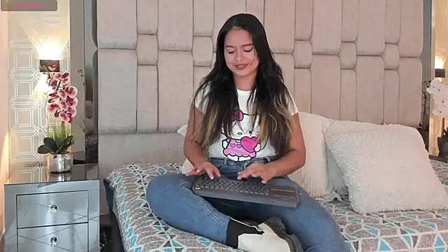 Marilyn-Cooper online show from February 26, 4:25 am