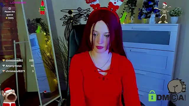Alina Mills online show from December 25, 6:30 pm