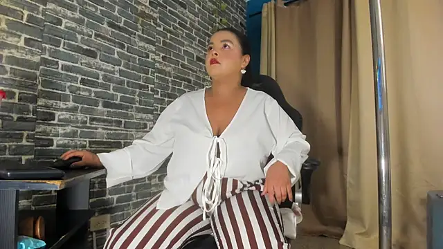 iam samy  online show from February 27, 11:10 am