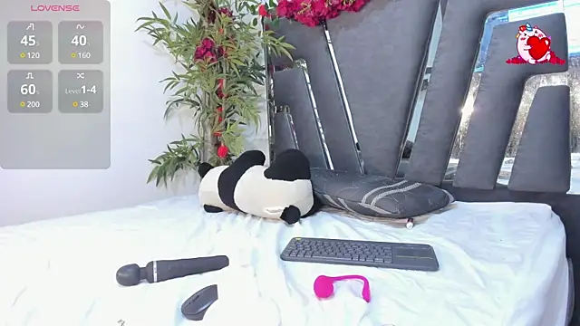 Black Rose2 online show from March 2, 11:50 am