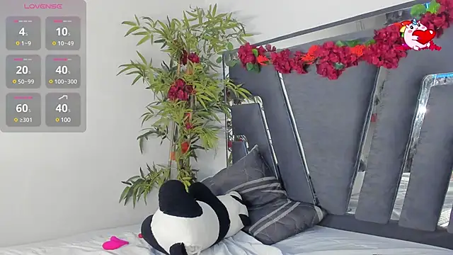 Black Rose2 online show from March 21, 5:45 pm