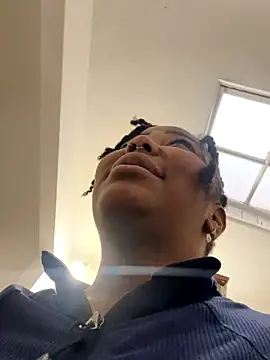 Goddess Nafeesha online show from October 31, 6:20 pm