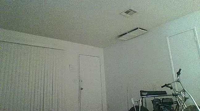 Snapshot of freakzmexx chatting on December 9, 1:18 am freakzmexx online show from December 9, 1:18 am