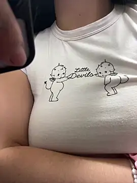  luna torres online show from February 21, 1:01 pm