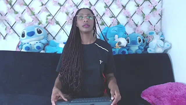 tiffany gomez9 online show from February 3, 11:32 pm