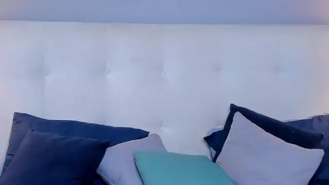 Snapshot of SaraaJhonsonn chatting on February 10, 9:25 pm SaraaJhonsonn online show from February 10, 9:25 pm