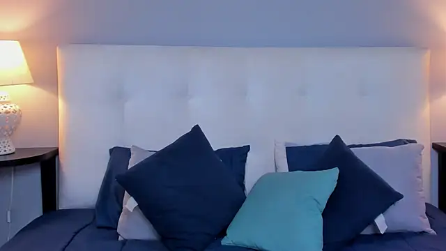 Snapshot of SaraaJhonsonn chatting on February 13, 4:39 pm SaraaJhonsonn online show from February 13, 4:39 pm