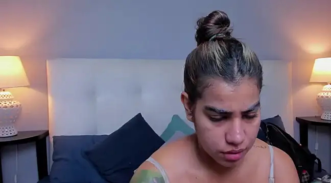 Snapshot of SaraaJhonsonn chatting on February 27, 2:54 pm SaraaJhonsonn online show from February 27, 2:54 pm