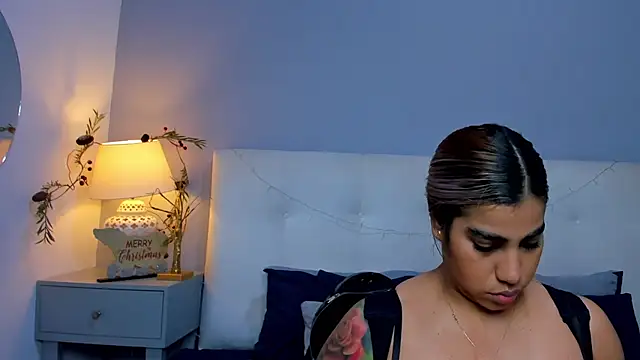 Snapshot of SaraaJhonsonn chatting on December 2, 4:02 pm SaraaJhonsonn online show from December 2, 4:02 pm