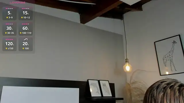 Snapshot of SaraaJhonsonn chatting on February 22, 2:48 pm SaraaJhonsonn online show from February 22, 2:48 pm