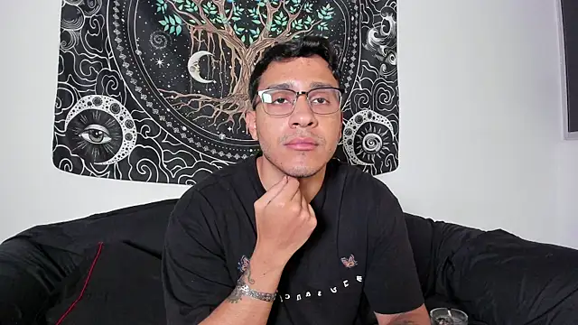Snapshot of JayMarcos_ chatting on October 12, 1:37 am JayMarcos  online show from October 12, 1:37 am