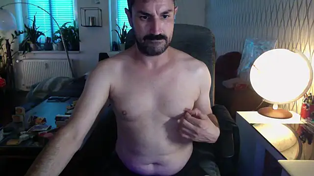 tomz0819 online show from July 30, 4:39 pm