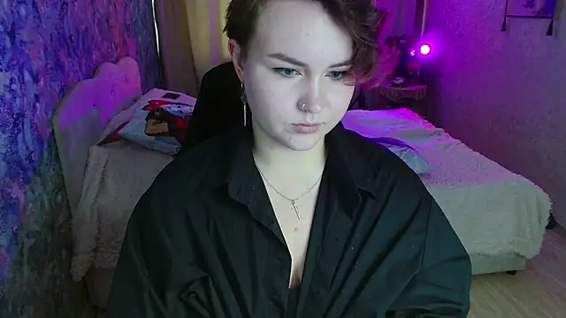 Snapshot of Jenny_Fox chatting on July 23, 8:23 am Jenny Fox online show from July 23, 8:23 am