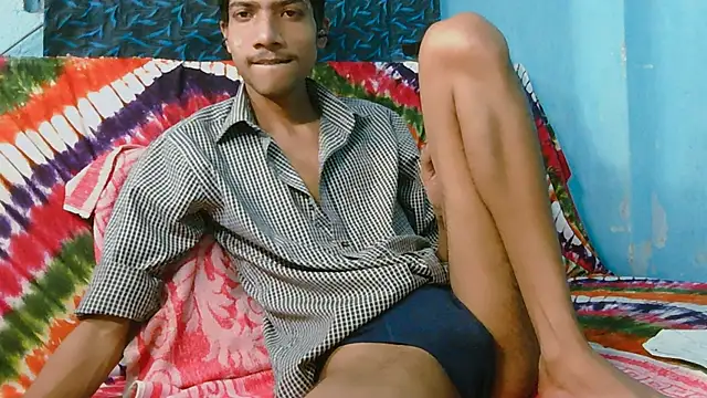 Snapshot of Alex_Suman25 chatting on May 6, 8:47 pm Alex Suman25 online show from May 6, 8:47 pm