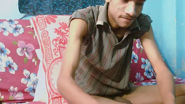 Snapshot of Alex_Suman25 chatting on May 9, 2:22 pm Alex Suman25 online show from May 9, 2:22 pm