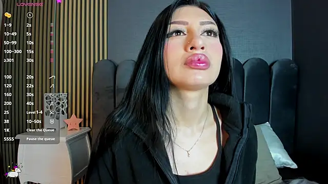 Snapshot of Nicolette_ks_ chatting on February 13, 4:19 am Nicolette ks online show from February 13, 4:19 am