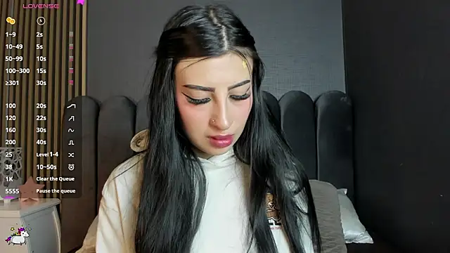 Snapshot of Nicolette_ks_ chatting on February 20, 3:47 am Nicolette ks online show from February 20, 3:47 am