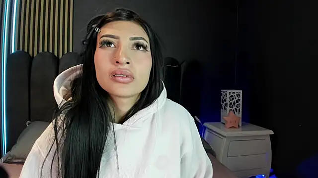 Snapshot of Nicolette_ks_ chatting on June 13, 5:27 am Nicolette ks online show from June 13, 5:27 am