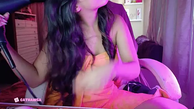 AllisonCatUwU online show from October 25, 4:35 pm