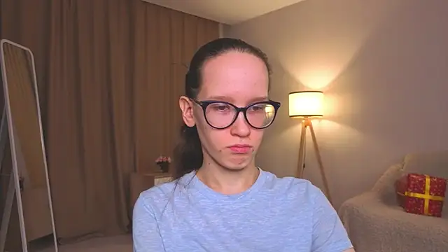 BettyBrowni online show from December 22, 4:04 pm