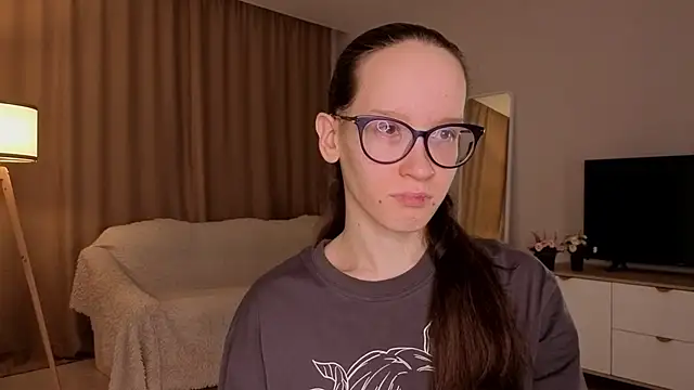 BettyBrowni online show from April 11, 4:11 pm